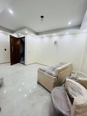 Living Room in 1 BHK Builder Floor at Sector 40 – for Rent