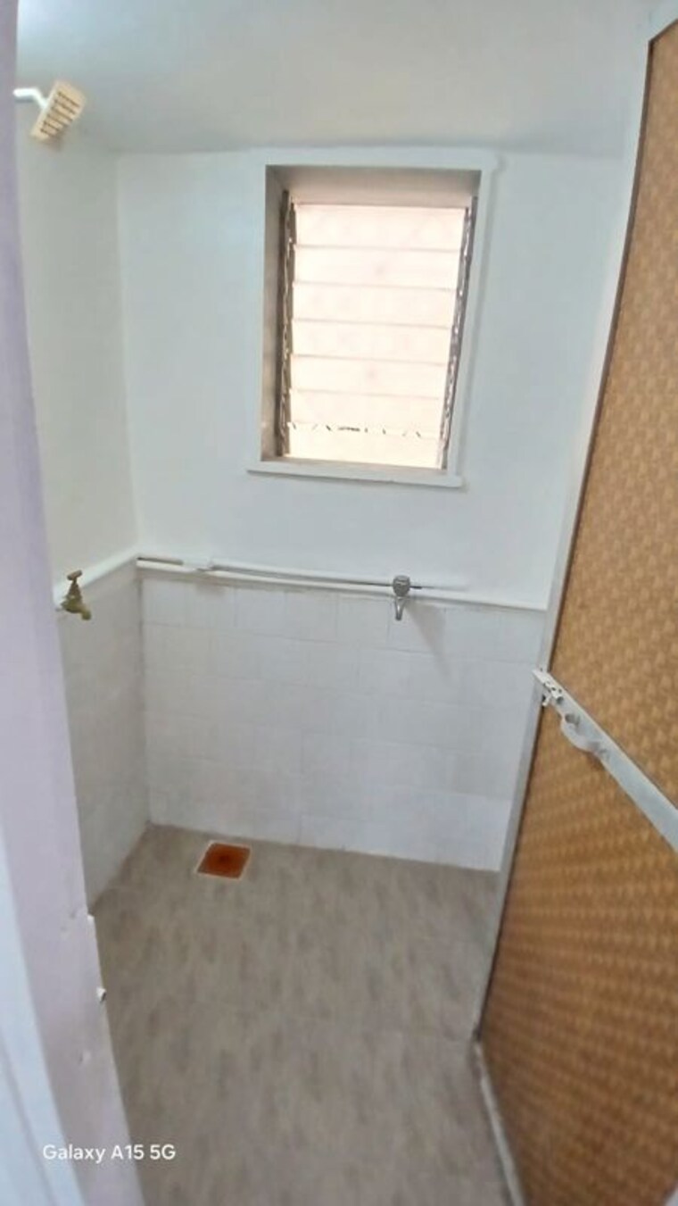 Bathroom, sd-astron-tower 4 Bedroom 1775 Sq.Ft. Apartment In Kandivali East Mumbai 10205622