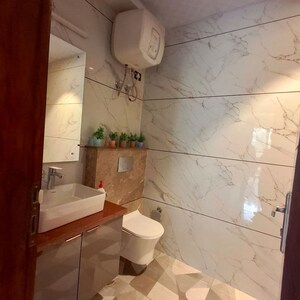 Bathroom in Studio Builder Floor at Sector 38 – for Rent