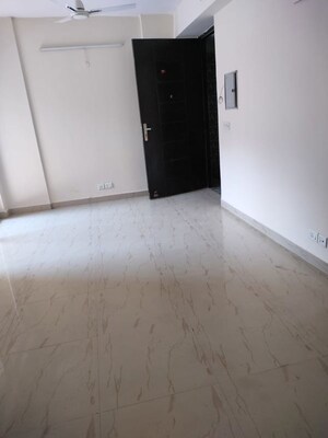 Room in 3 BHK Apartment at Nimbus The Hyde park, Sector 78 – for Rent
