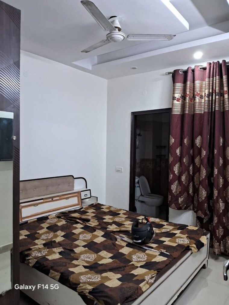 Bedroom, mahagun-my-woods 2.5 Bedroom 1110 Sq.Ft. Apartment In Sector 16c Greater Noida Greater Noida 10205651