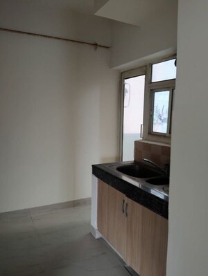 Room in 3 BHK Apartment at Nimbus The Hyde park, Sector 78 – for Rent