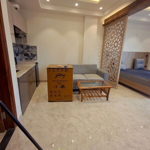 Studio Builder Floor For Rent in Sector 46