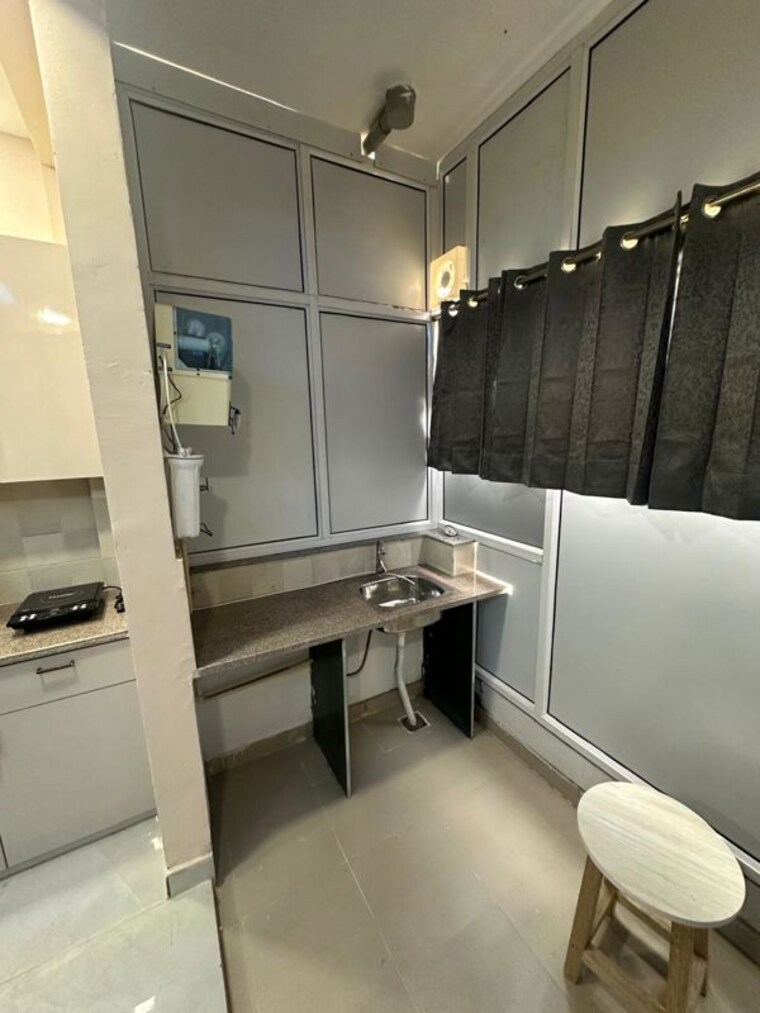 Kitchen, kohli-one-malibu-town 1 RK 600 Sq.Ft. Builder Floor In Sector 47 Gurgaon 10205662