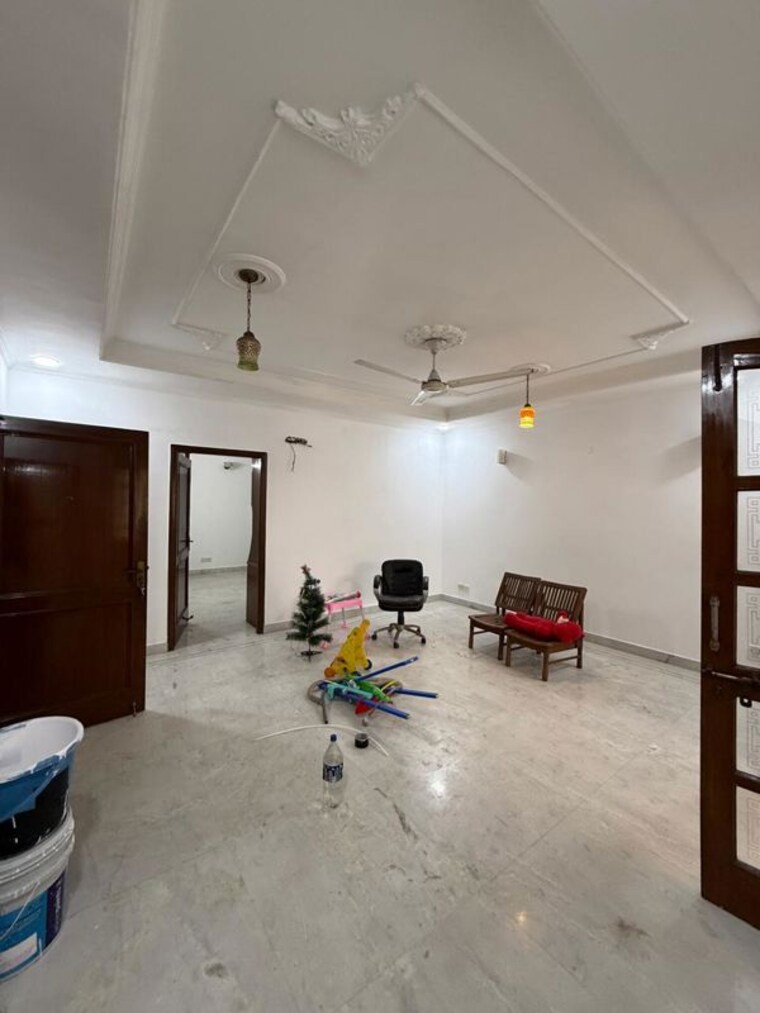 Living Room, kalkaji 3 Bedroom 2000 Sq.Ft. Builder Floor In Kalkaji Delhi 10205675
