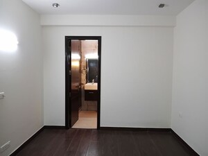 Room in 4 BHK Builder Floor at New Friends Colony – for Rent