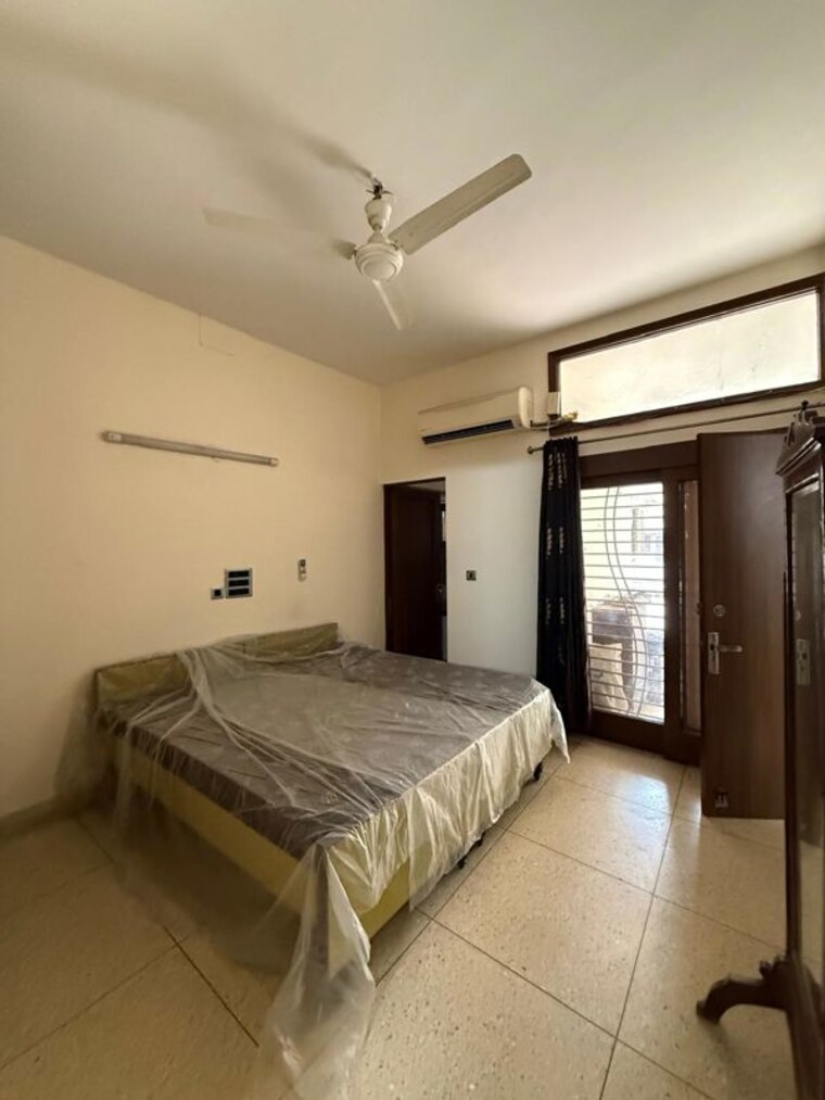 Bedroom, kalkaji 2 Bedroom 1800 Sq.Ft. Builder Floor In Kalkaji Delhi 10205680