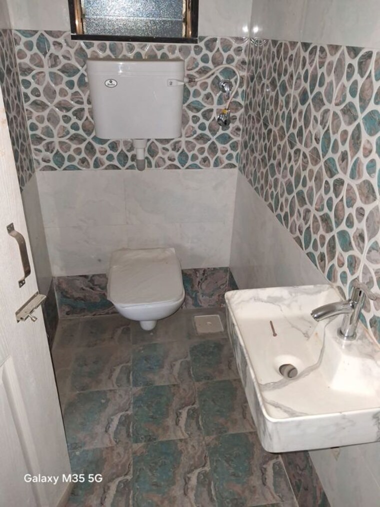 Bathroom, andheri east 2 Bedroom 650 Sq.Ft. Apartment In Andheri East Mumbai 10205695