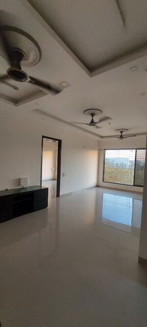 Room in 2 BHK Apartment at Andheri East – for Rent