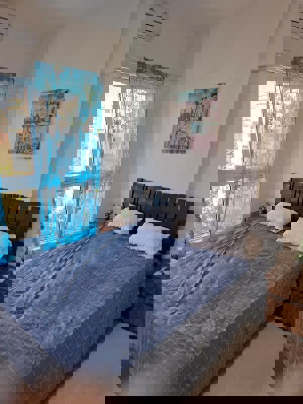 1 BHK 393 Sq.Ft. Apartment in JP Eminence