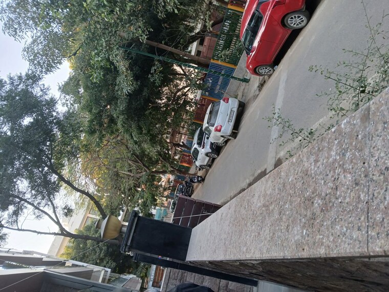  Parking, unitech-arcadia 2 Bedroom 1200 Sq.Ft. Builder Floor In South City 2 Gurgaon 10205704