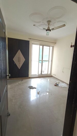 Room in 3 BHK Apartment at Aditya Celebrity Homes, Sector 76 – for Rent