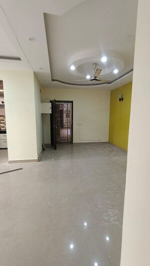 Room in 3 BHK Apartment at Aditya Celebrity Homes, Sector 76 – for Rent