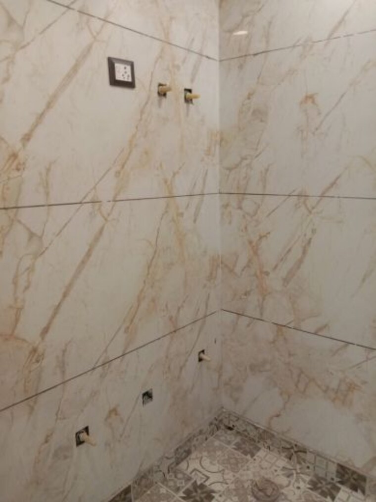 Bathroom, dwarka mor 3 Bedroom 693 Sq.Ft. Builder Floor In Dwarka Mor Delhi 10203476