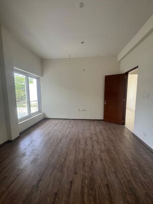 Room in 4 BHK Apartment at Namaha Lakewood, Kismatpur – for Sale