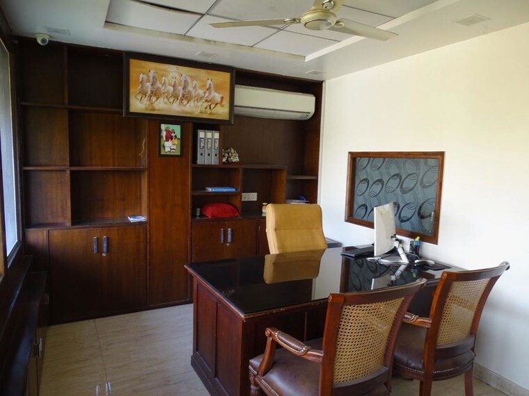 Team Area, janakpuri Commercial Office Space 3500 Sq.Ft. In Janakpuri Delhi 10205732
