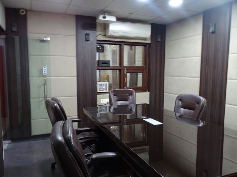 Team Area, janakpuri Commercial Office Space 3500 Sq.Ft. In Janakpuri Delhi 10205732