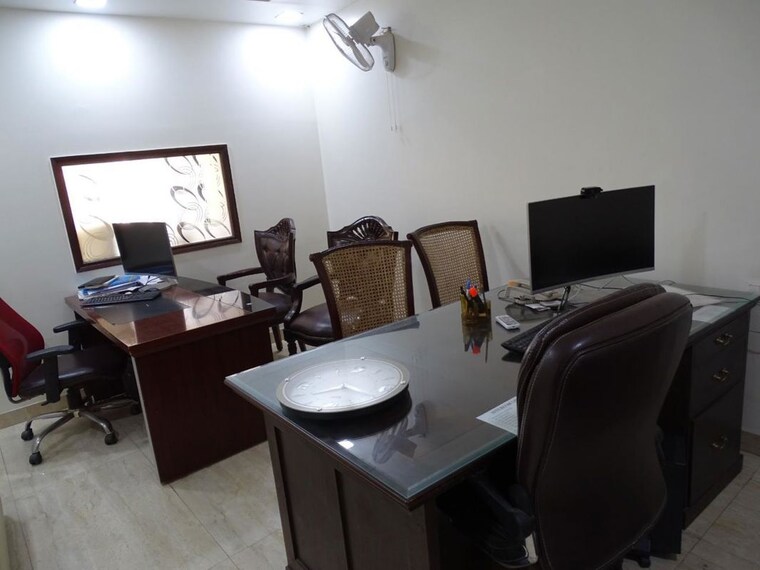 Team Area, janakpuri Commercial Office Space 3500 Sq.Ft. In Janakpuri Delhi 10205732