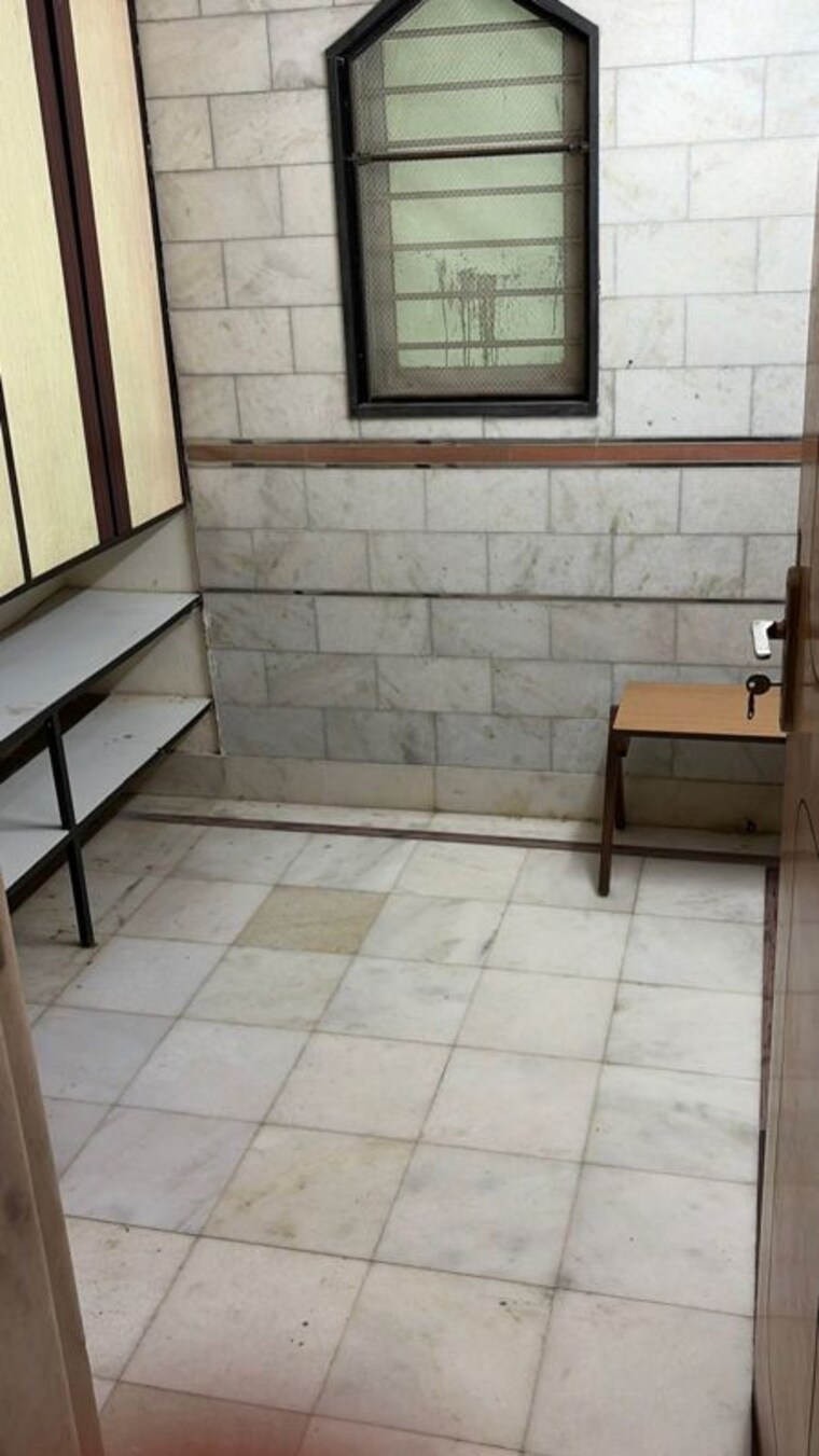Bathroom, atharva-chs-goregaon-east 2 Bedroom 604 Sq.Ft. Apartment In Goregaon East Mumbai 10205775