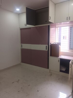 Room in 2 BHK Apartment at Manikonda – for Rent