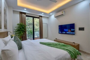 Bedroom in 2 BHK Builder Floor at Sector 32 – for Rent