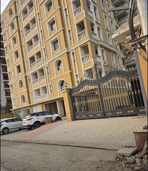 3 BHK Apartment For Rent in Hazratganj