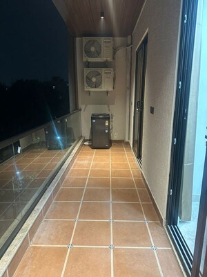 Building Lobby in 2 BHK Builder Floor at Sector 30 – for Rent