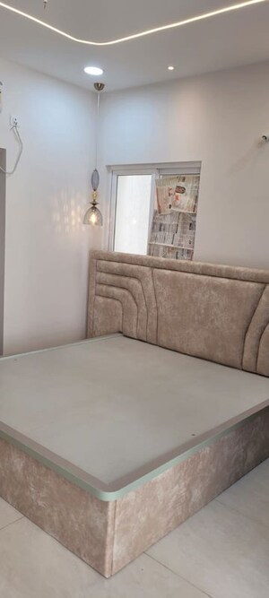 Room in 3 BHK Apartment at Prestige Beverly Hills, Kokapet – for Rent