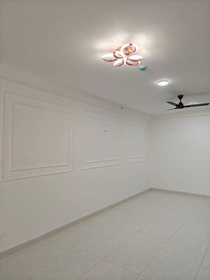 Room in 3 BHK Apartment at Prestige Beverly Hills, Kokapet – for Rent