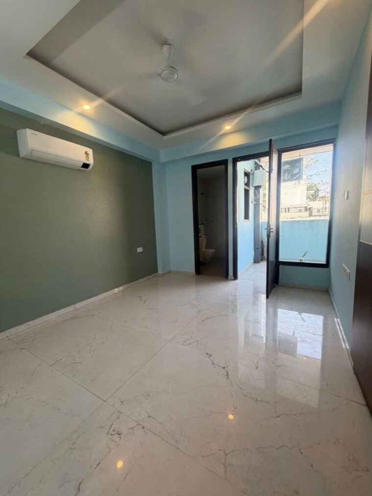 Room, south city 1 3 Bedroom 2000 Sq.Ft. Builder Floor In South City 1 Gurgaon 10205817