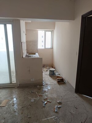 Bathroom in 1 BHK Apartment at Amrapali Dream Valley, Tech Zone 4 Greater Noida – for Sale