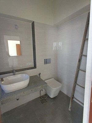 Bathroom in 2 BHK Apartment at Dynamix Divum, Malad East – for Sale