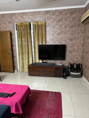 Living Room in 4 BHK Apartment at Bestech Park View City 1, Sector 48 – for Rent