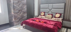 3 BHK + Pooja Room,Servant Room Apartment For Rent in IP Extension