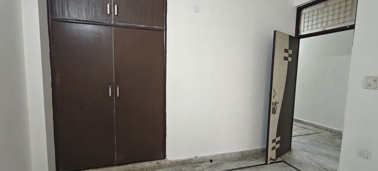 Room, pandav nagar 1 Bedroom 500 Sq.Ft. Builder Floor In Pandav Nagar Delhi 10205856