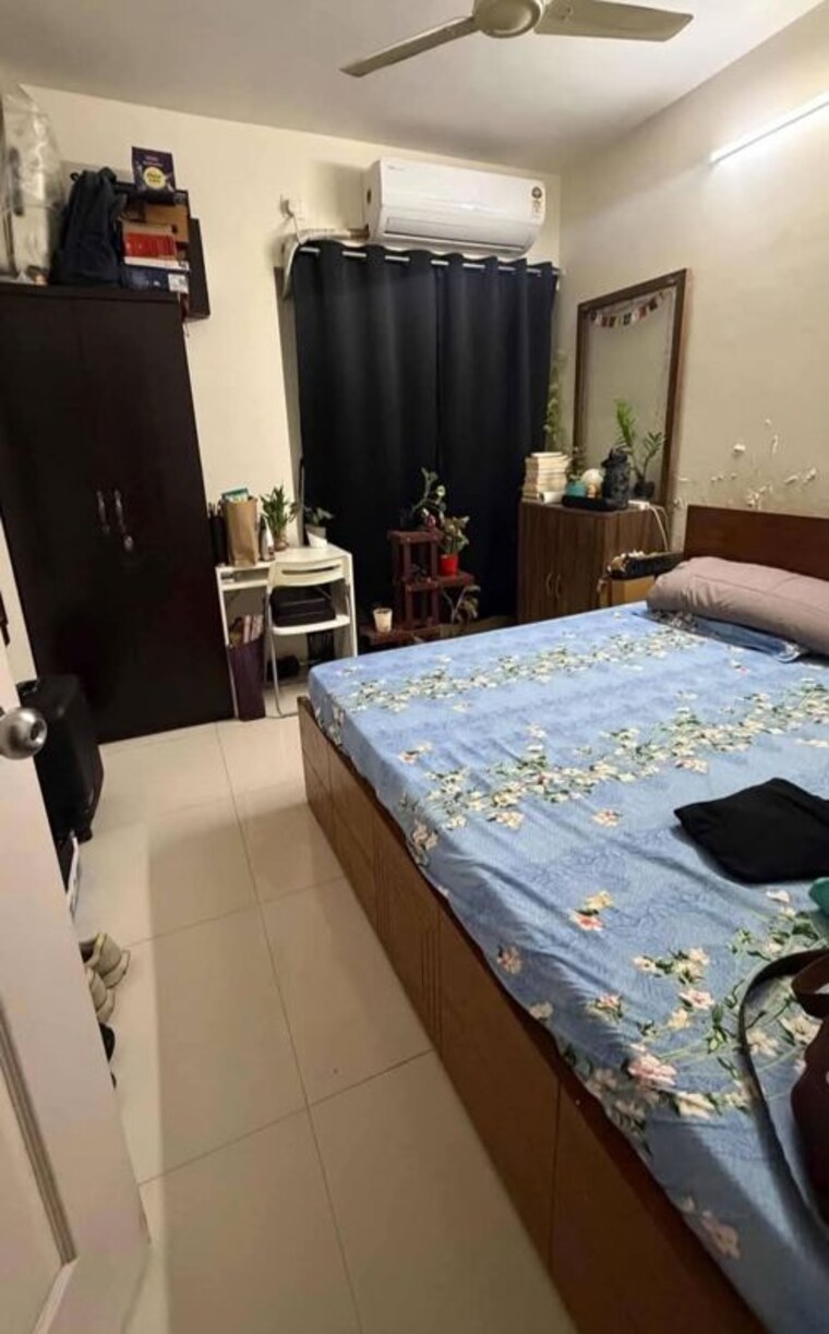 Master Bedroom, hiranandani-gardens 1 Bedroom 550 Sq.Ft. Apartment In Powai Mumbai 10205886