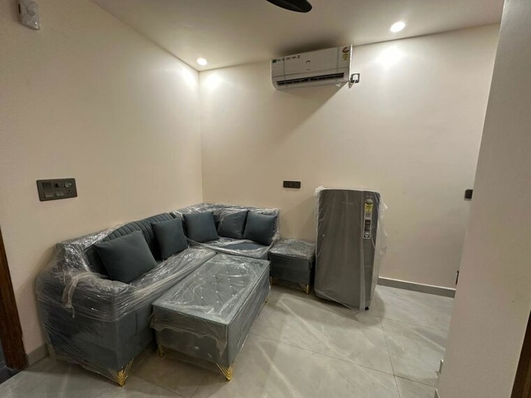 Living Room, kohli-one-malibu-town 1 RK 500 Sq.Ft. Builder Floor In Sector 47 Gurgaon 10205896