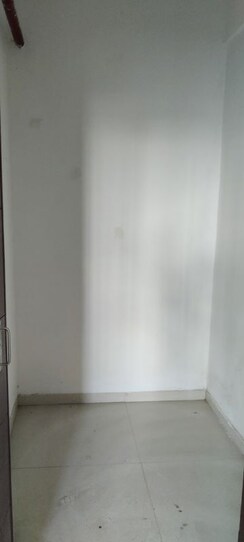 2.5 BHK + Extra Room Apartment For Sale in Omaxe The Resort