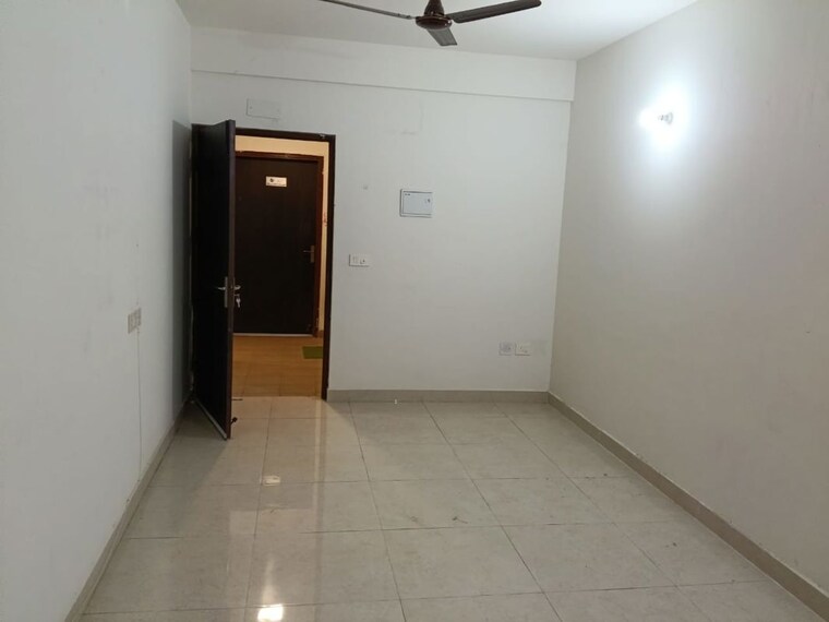 Room, signature-global-proxima 2 Bedroom 600 Sq.Ft. Apartment In Sector 89 Gurgaon 10165141