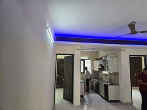 Building Lobby in 1 RK Builder Floor at Spazedge, Sector 47 – for Rent