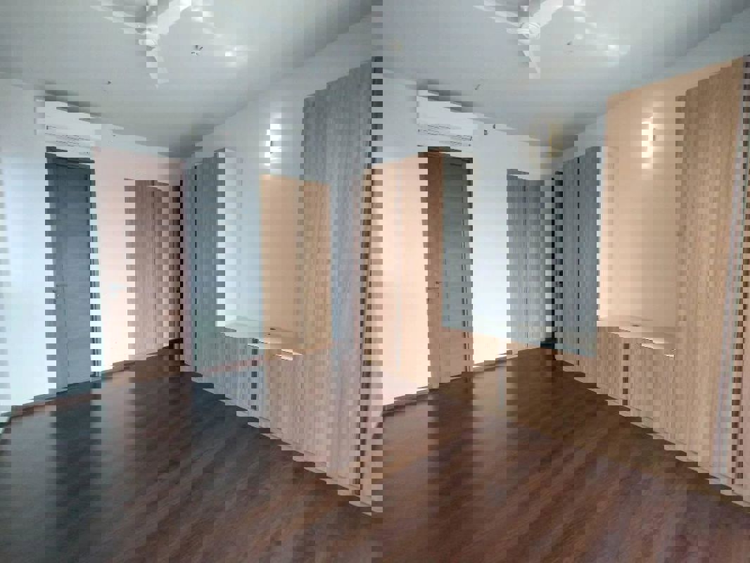 3 BHK 2568 Sq.Ft. Apartment in Krisumi Waterfall Suites