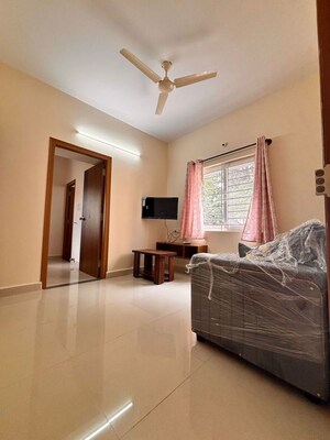 Living Room in 1 BHK Apartment at Indiranagar – for Rent