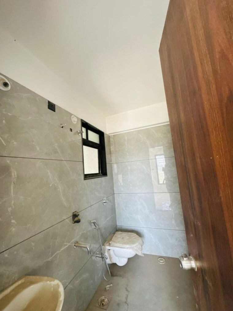 Bathroom, croissance-ra-urbania 3 Bedroom 993 Sq.Ft. Apartment In Ravet Pune 10205977