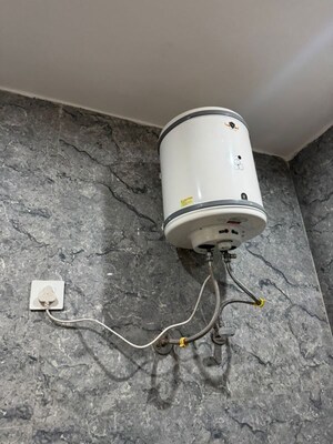 Bathroom in 1 BHK Apartment at Nabha – for Rent