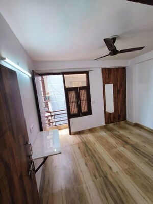 Bedroom in 1 BHK Builder Floor at Saket – for Sale