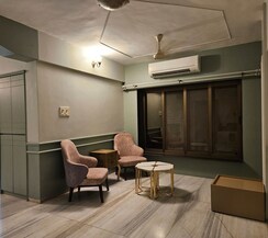 2 BHK + Extra Room Apartment For Rent in Santacruz East