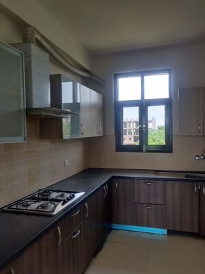 Kitchen in 3.5 BHK Builder Floor at Omaxe Lake, North Mullanpur – for Sale