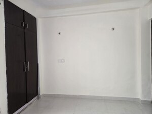 Room in 3 BHK Builder Floor at Kohli One Malibu Town, Sector 47 – for Rent