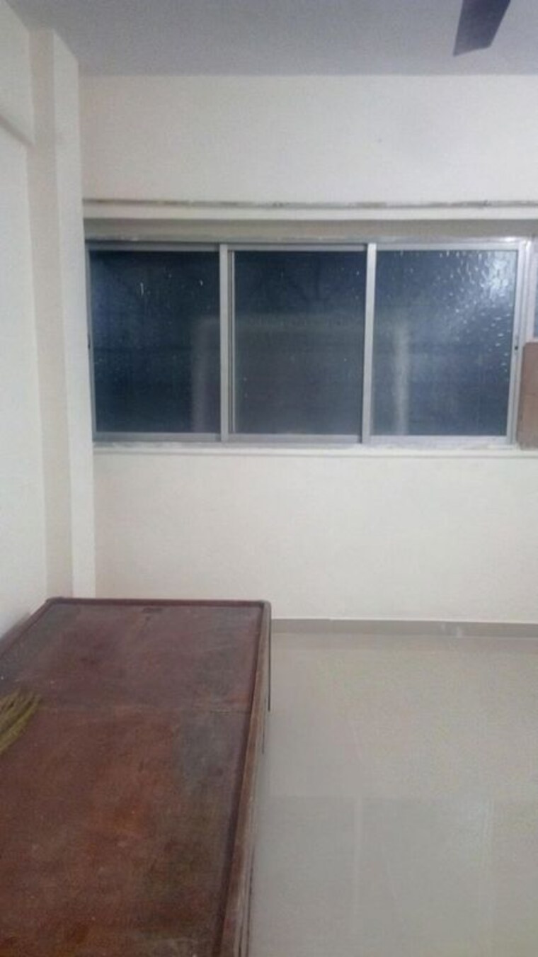 Room, friends-chs-santacruz-east 1 Bedroom 450 Sq.Ft. Apartment In Vakola Mumbai 10206042