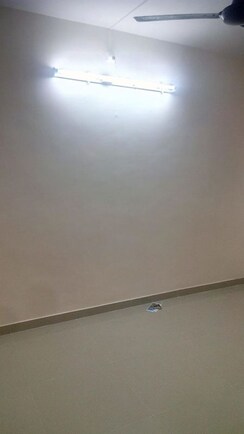 1 BHK + Pooja Room Apartment For Rent in Friends CHS Santacruz East